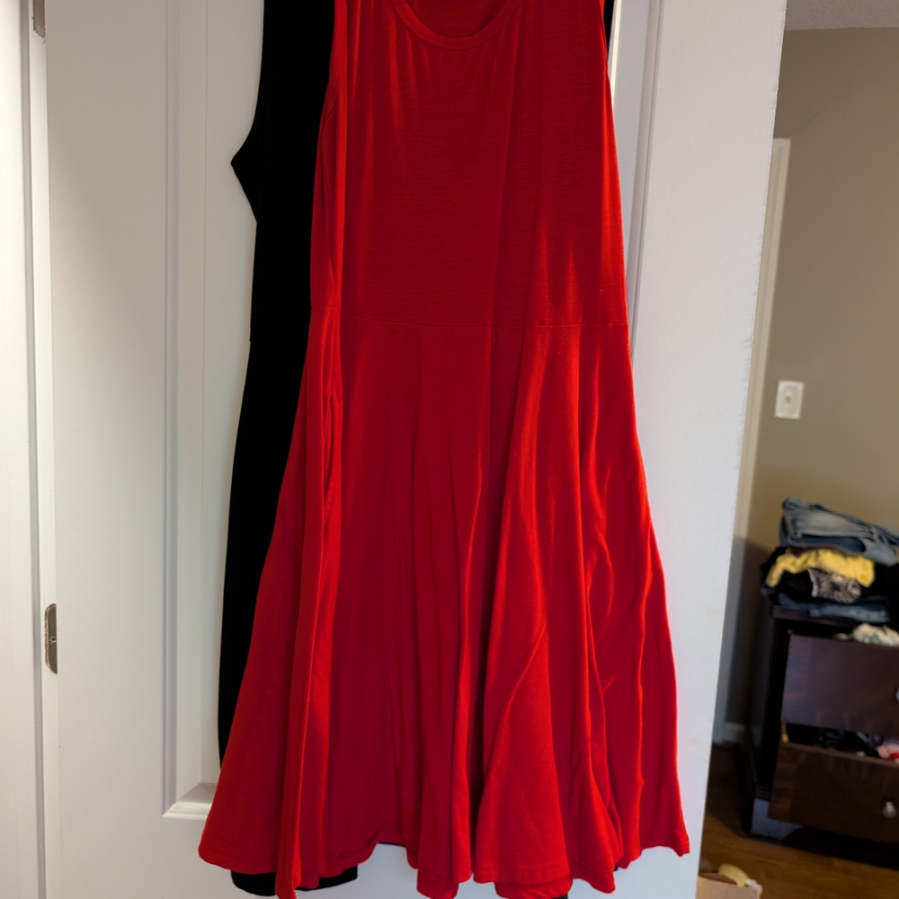 "Nicki" Red Sleeveless Dress
